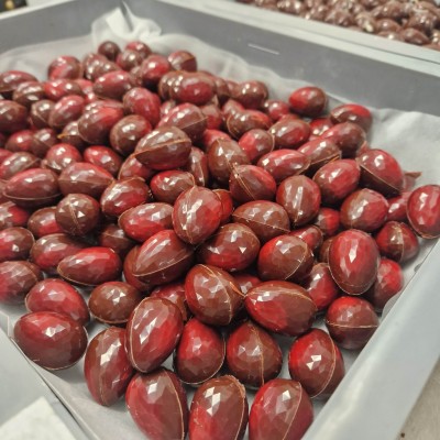 Les petits oeufs framboises